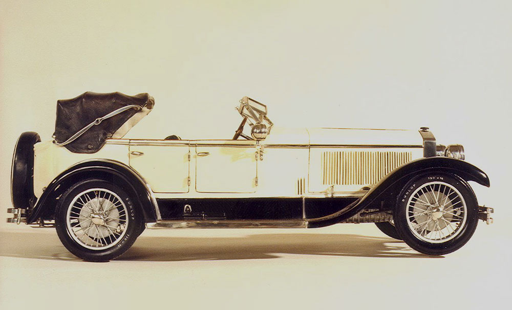 1:8 scale - 1925 Isotta Fraschini