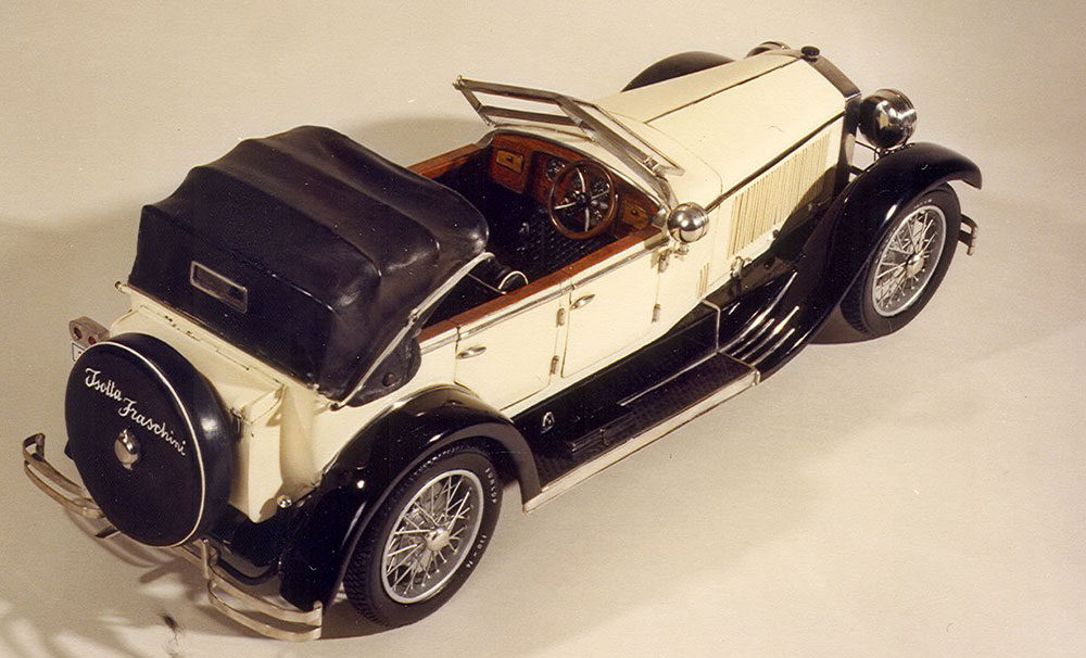 1:8 scale - 1925 Isotta Fraschini