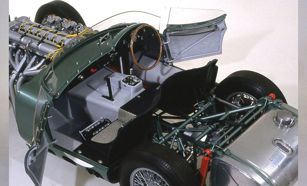 1:10 scale - Aston Martin DBR2/1