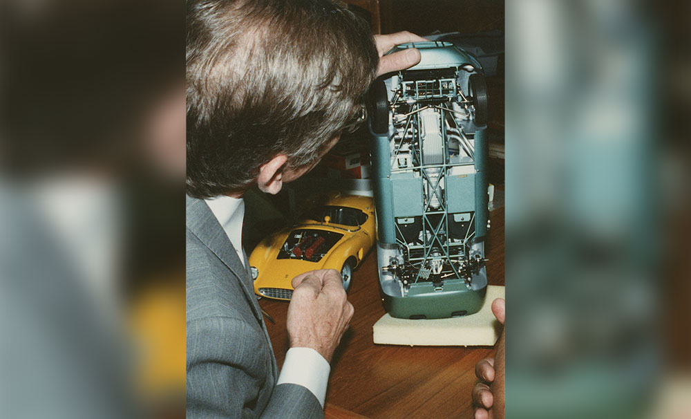 1:10 scale - Aston Martin DBR2/1