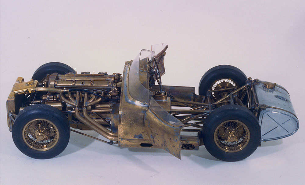 1:10 scale - Aston Martin DBR2/1