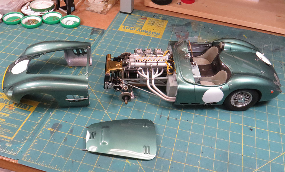 1:10 scale - Aston Martin DBR2/2