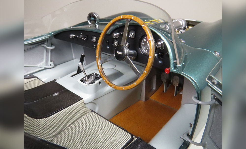 1:10 scale - Aston Martin DBR2/2