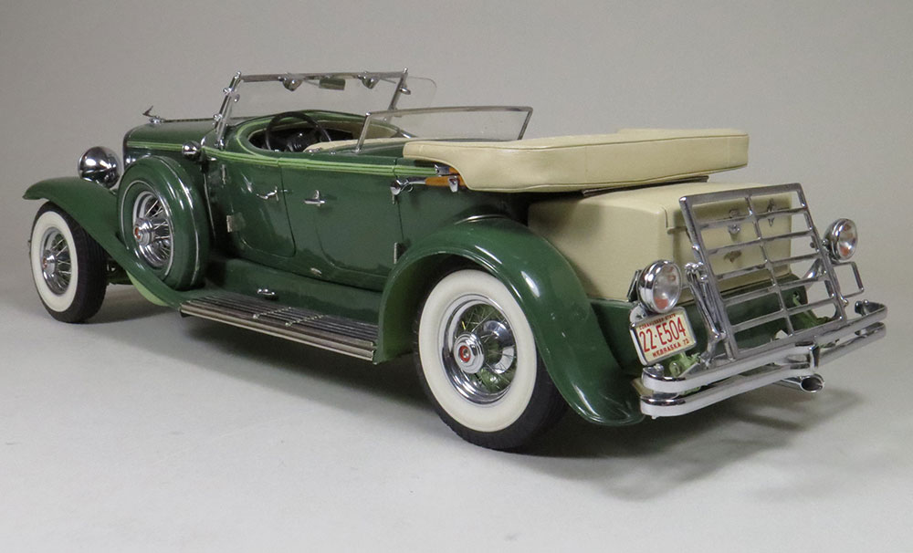 1:15 scale - 1933 Duesenberg Model J Derham Tourster