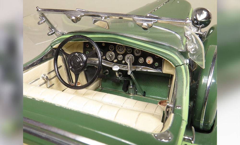 1:15 scale - 1933 Duesenberg Model J Derham Tourster