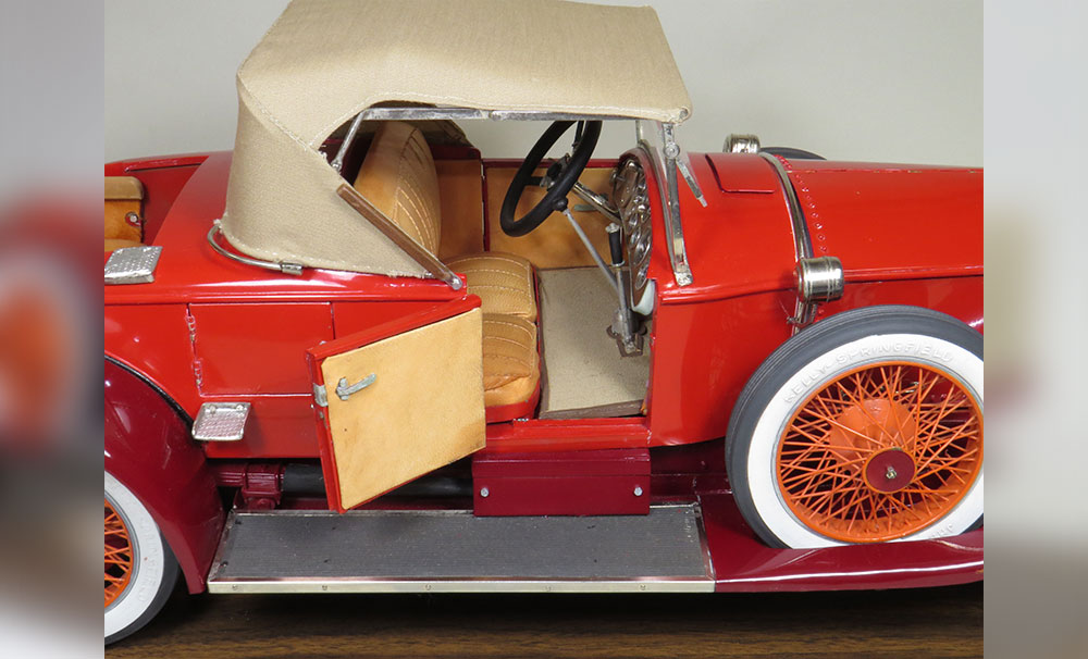 1:8 scale Rolls-Royce Piccadilly Roadster