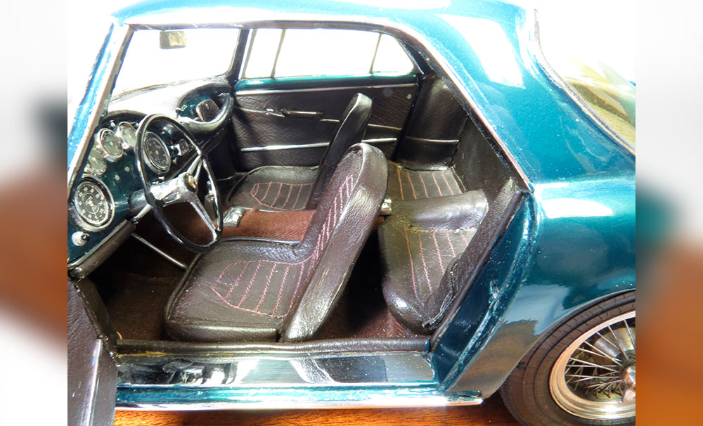 1:10 scale Maserati 3500 GT