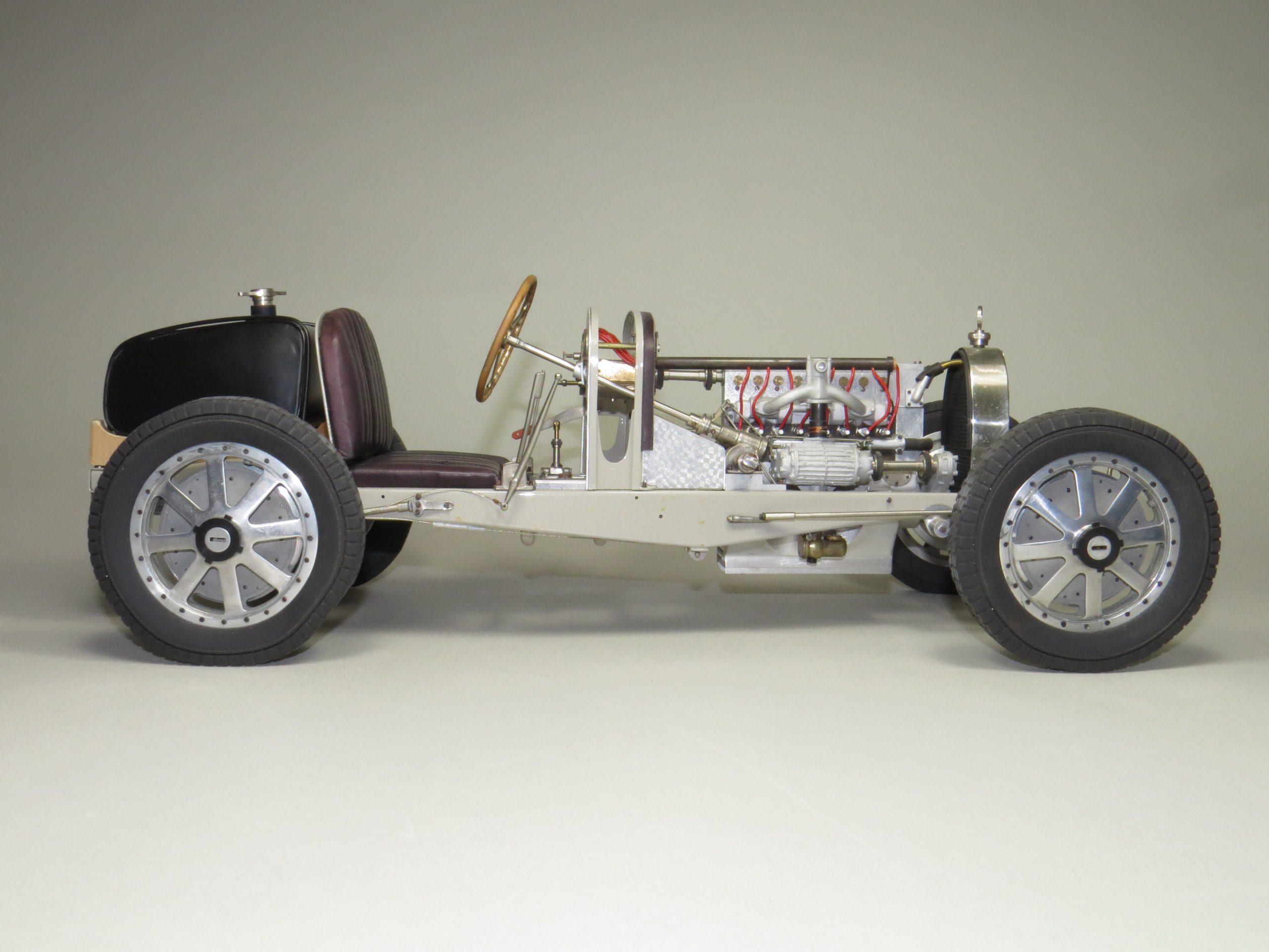 1:8 scale - Bugatti Type 35 Rolling Chassis