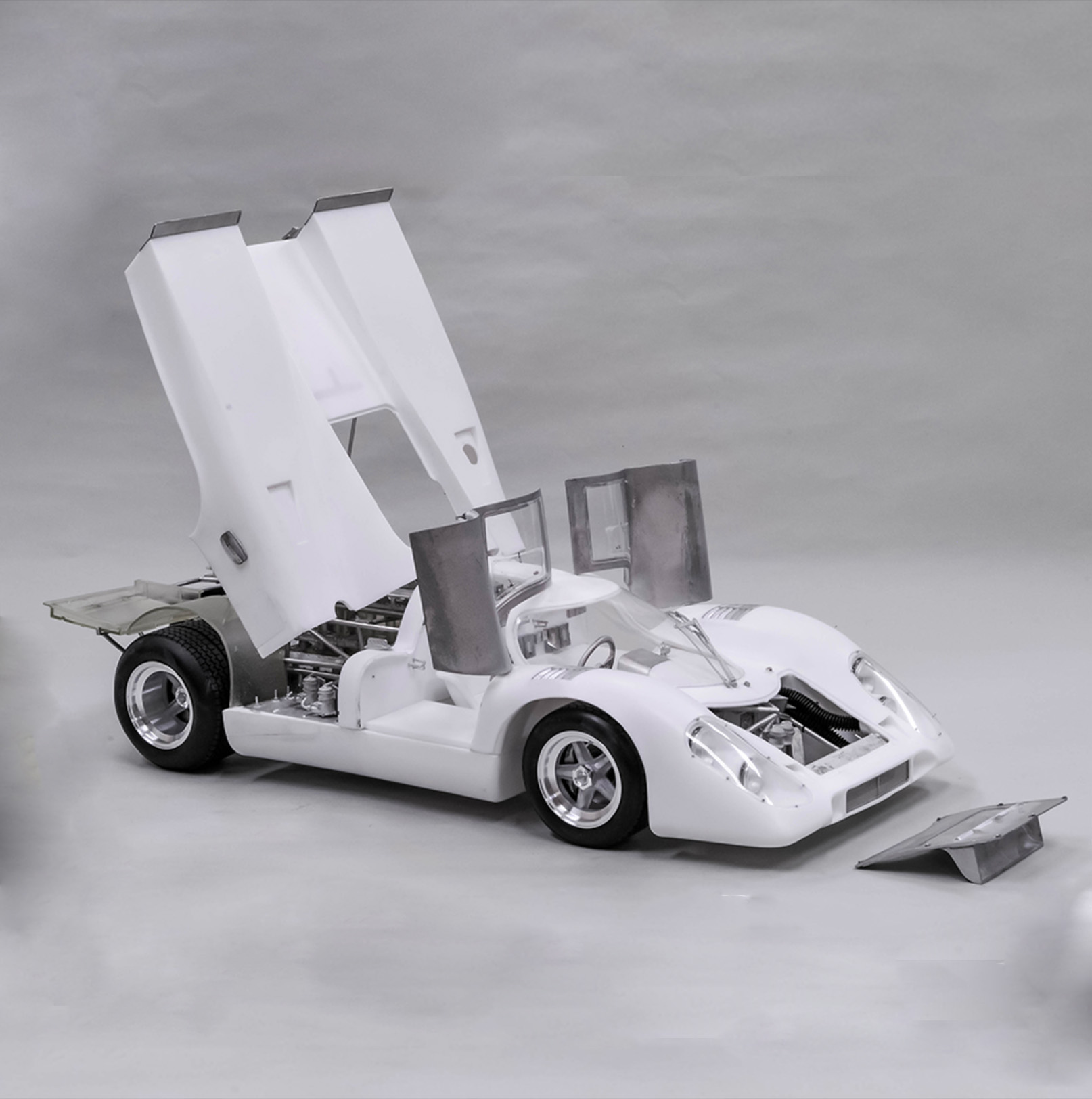 1:12 scale Porsche 917K, 1970 Daytona 24 Hours Winner, car #2, driven by Pedro Rodriguez, Brian Redman and Leo Kinnunen OR…. 2nd place winner, car #1, drive by Jo Siffert and Brian Redman